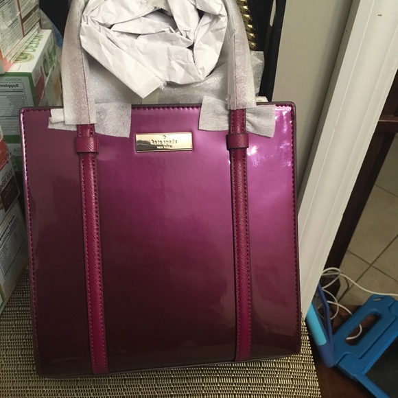 Kate Spade Kenzy Small Tote - Picture 9 of 15